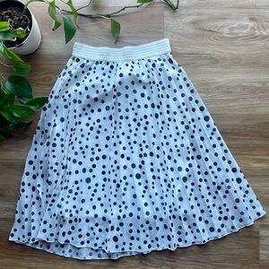 Metro Wear Black and White A-Line Skirt